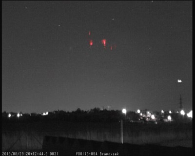 Druhá skupina Red Sprites... černobílý záznam - jev obarven pro zvýraznění.